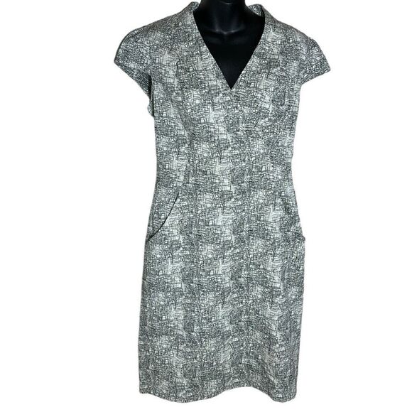 M.M. Lafleur the Aditi dress recycled wondertex geometric patterned 8 - Picture 1 of 9